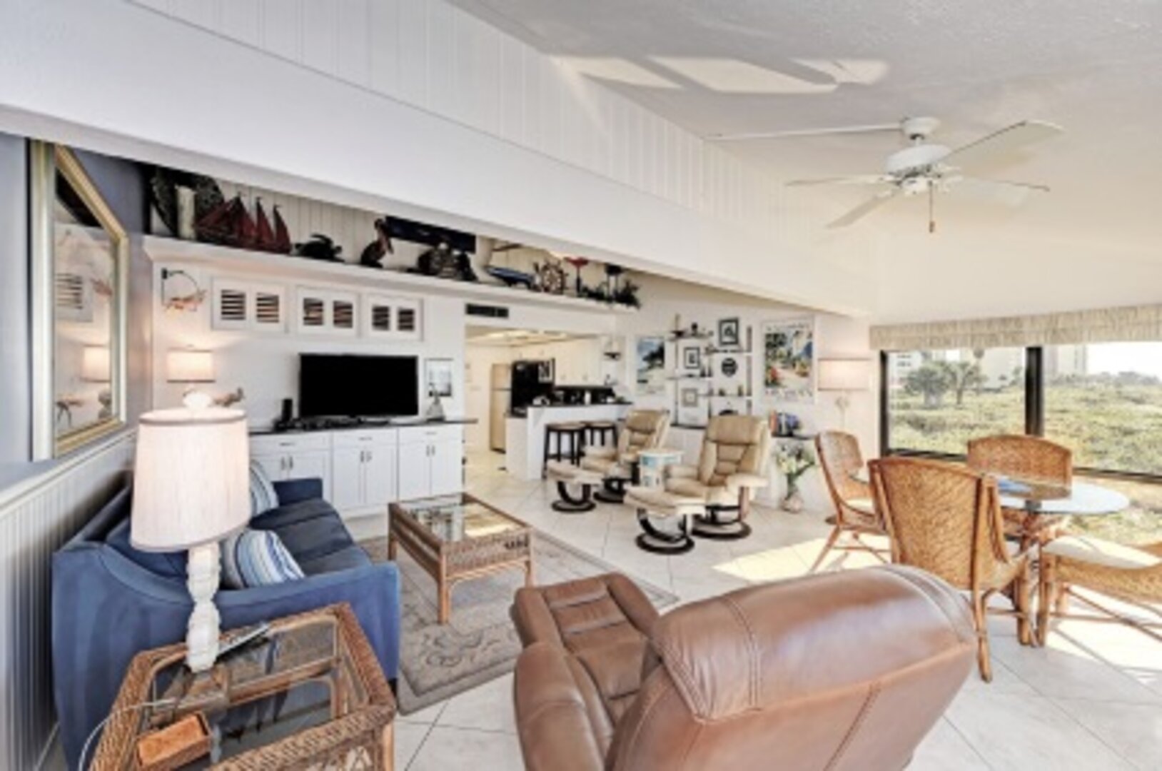 Living Room 4